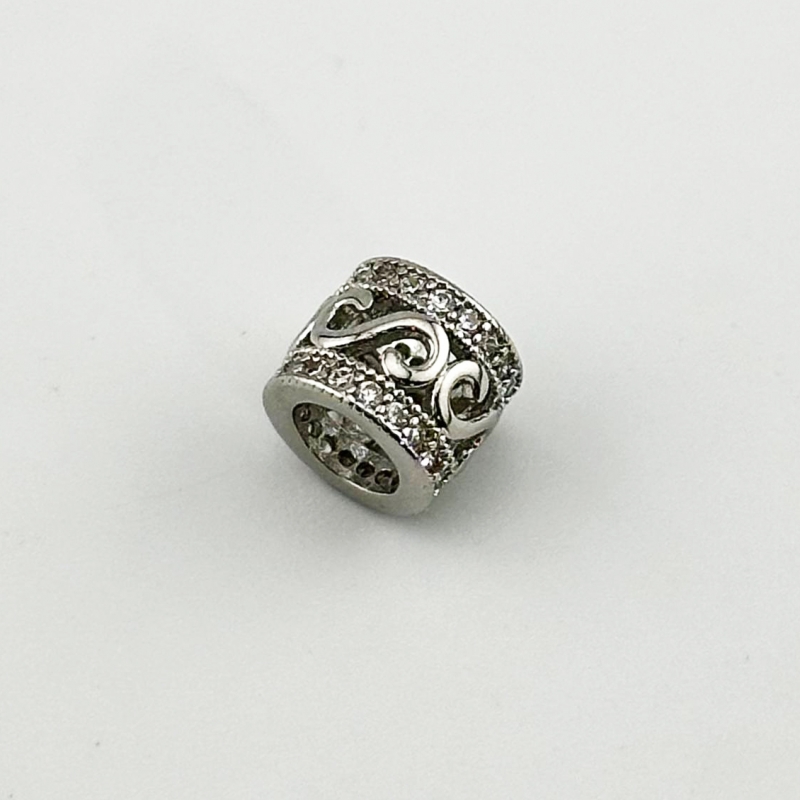 Ювелирная бусина с фианитами размер 7*8 мм