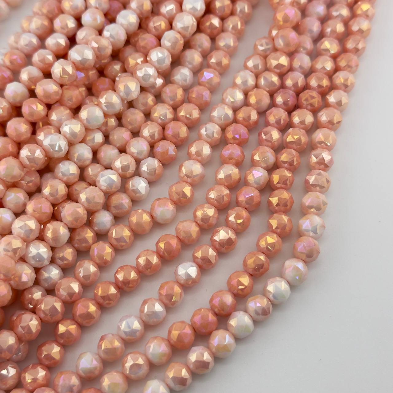 Чешское стекло размер 7,5мм цвет кораловый